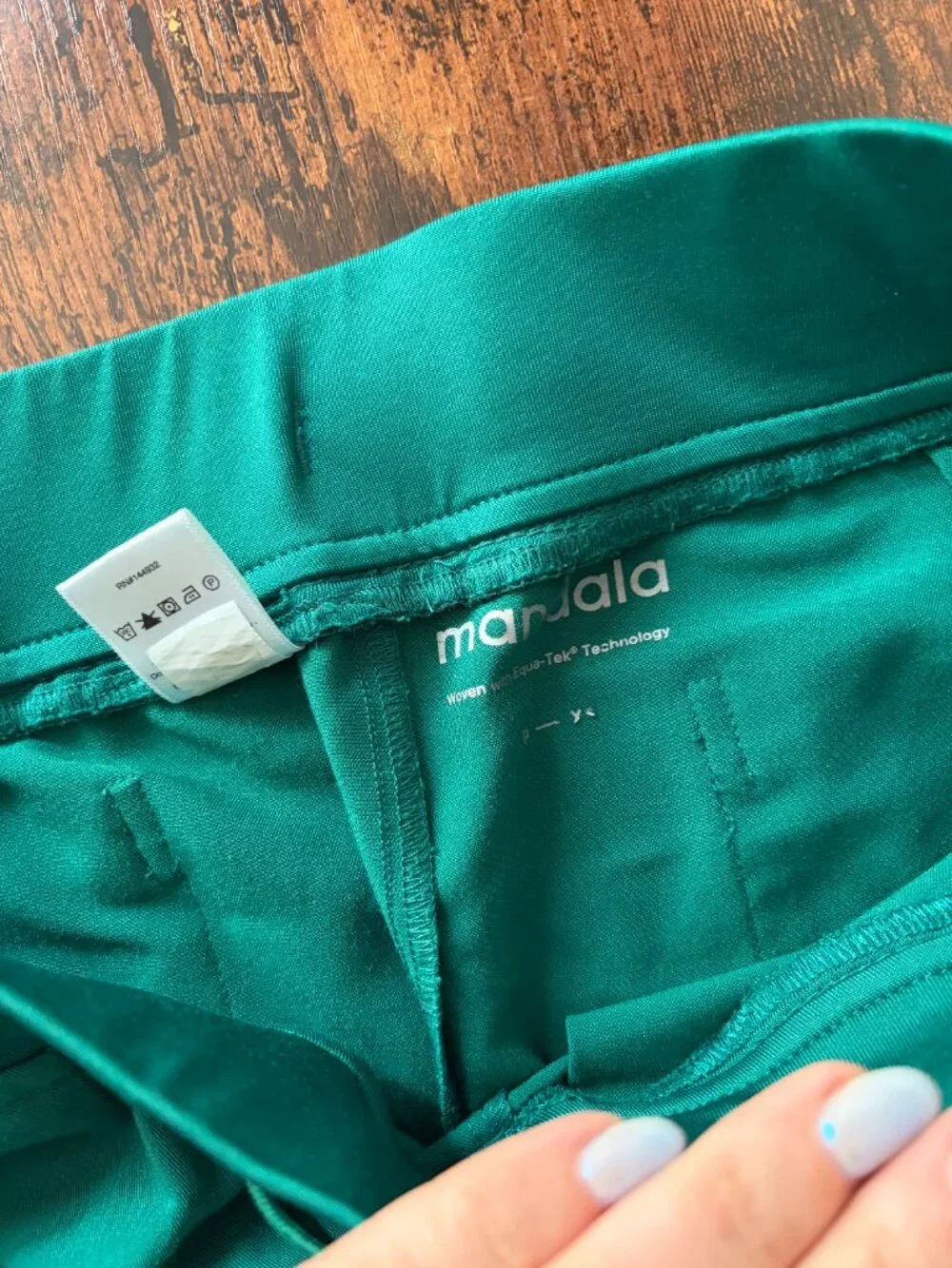 Mandala Scrubs - Picture 3 of 12